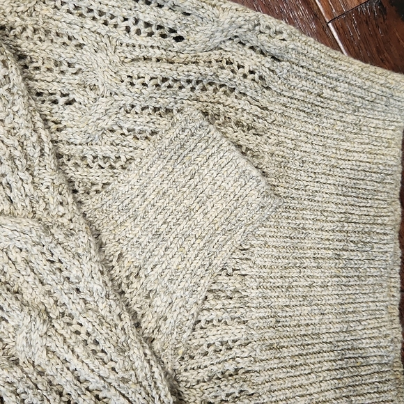 WHITE HOUSE BLACK MARKET LONG SLEEVE STITCHY MARL PULLOVER FOREVER OLIVE SMALL - Picture 8 of 12